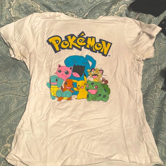 Nice tee-shirt Pokémon theme that I got in USA in a Vans shop. - Picture 1 of 2